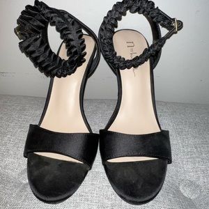 N by Nicole Black heels great condition